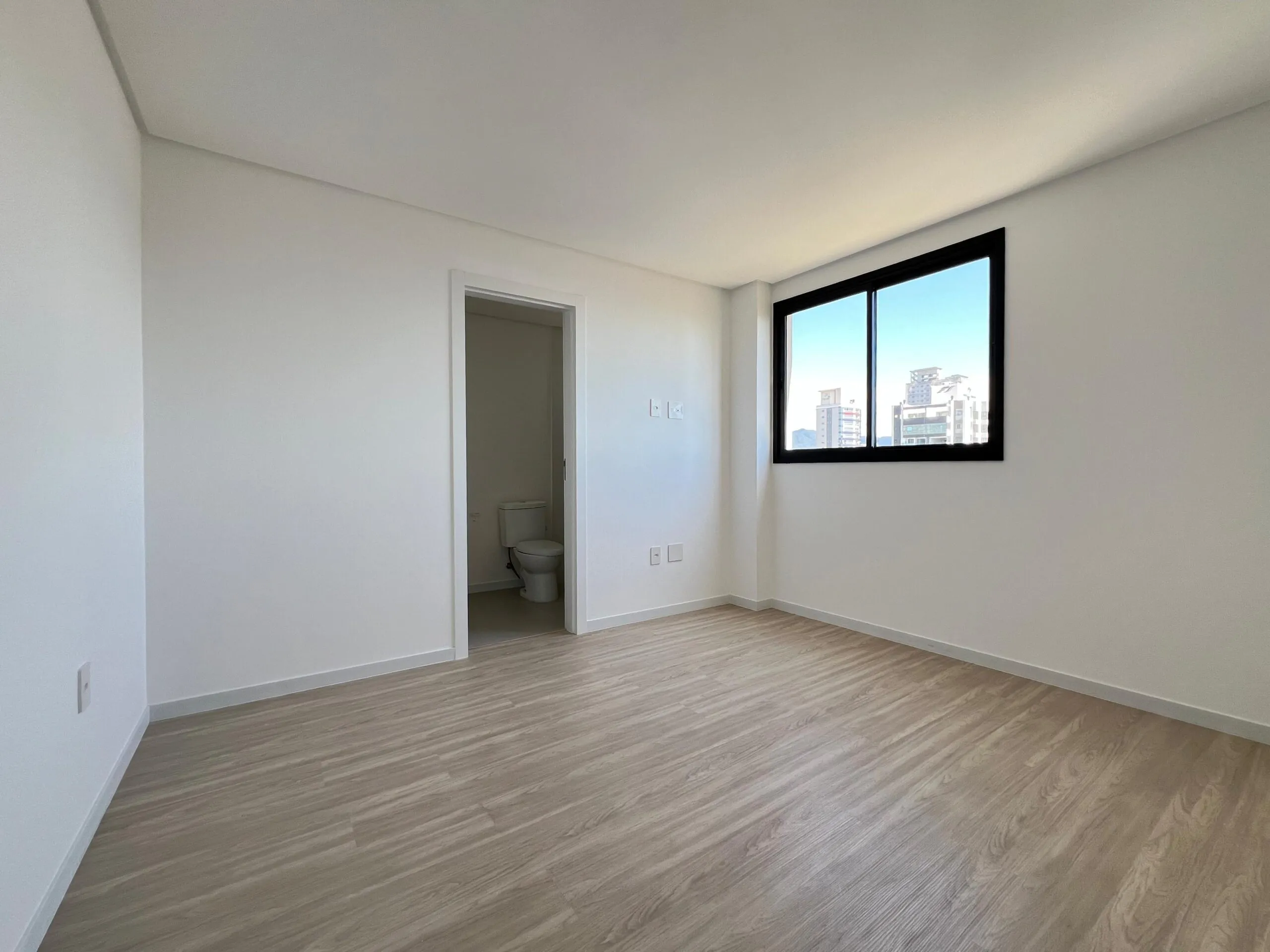 Imagem Apartamento com vista para o mar à venda com 88m2 por R$ 1.790.000,00