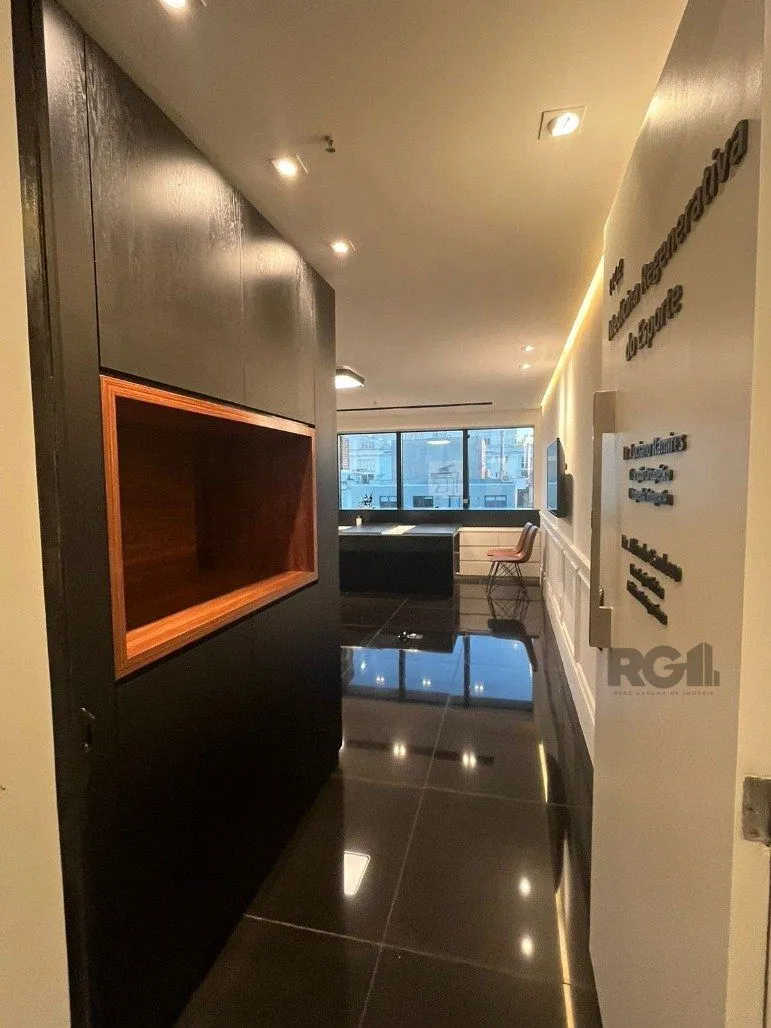 Imagem Prestígio e Conforto: Sala Comercial c/ Vaga no Moinhos de Vento