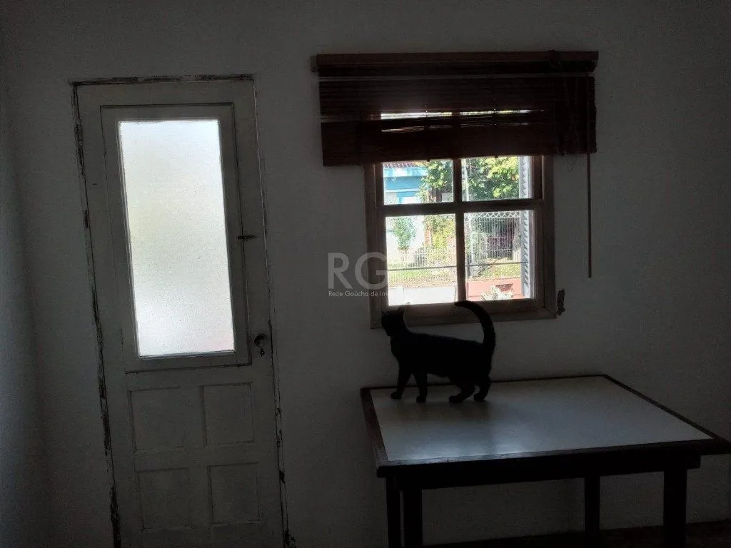 Imagem Casa para Venda - 384m², 3 dormitórios, sendo 1 suites, 3 vagas - Teresópolis