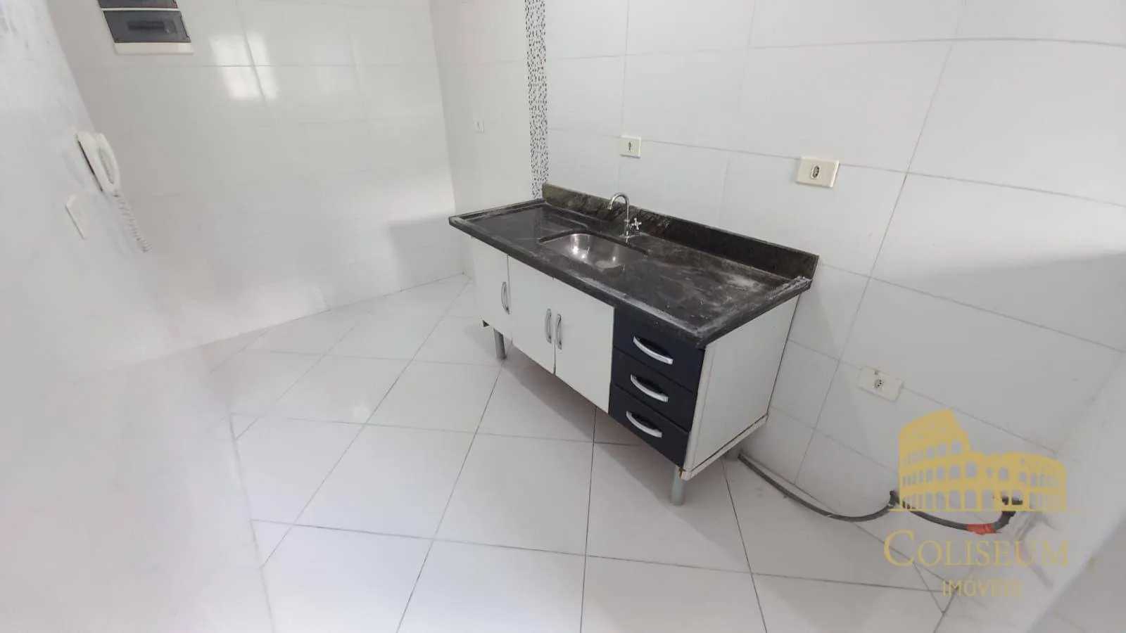 Imagem Apartamento com 2 dormitórios à venda, 72 m² por R$ 460.000,00 - Aviação - Praia Grande/SP