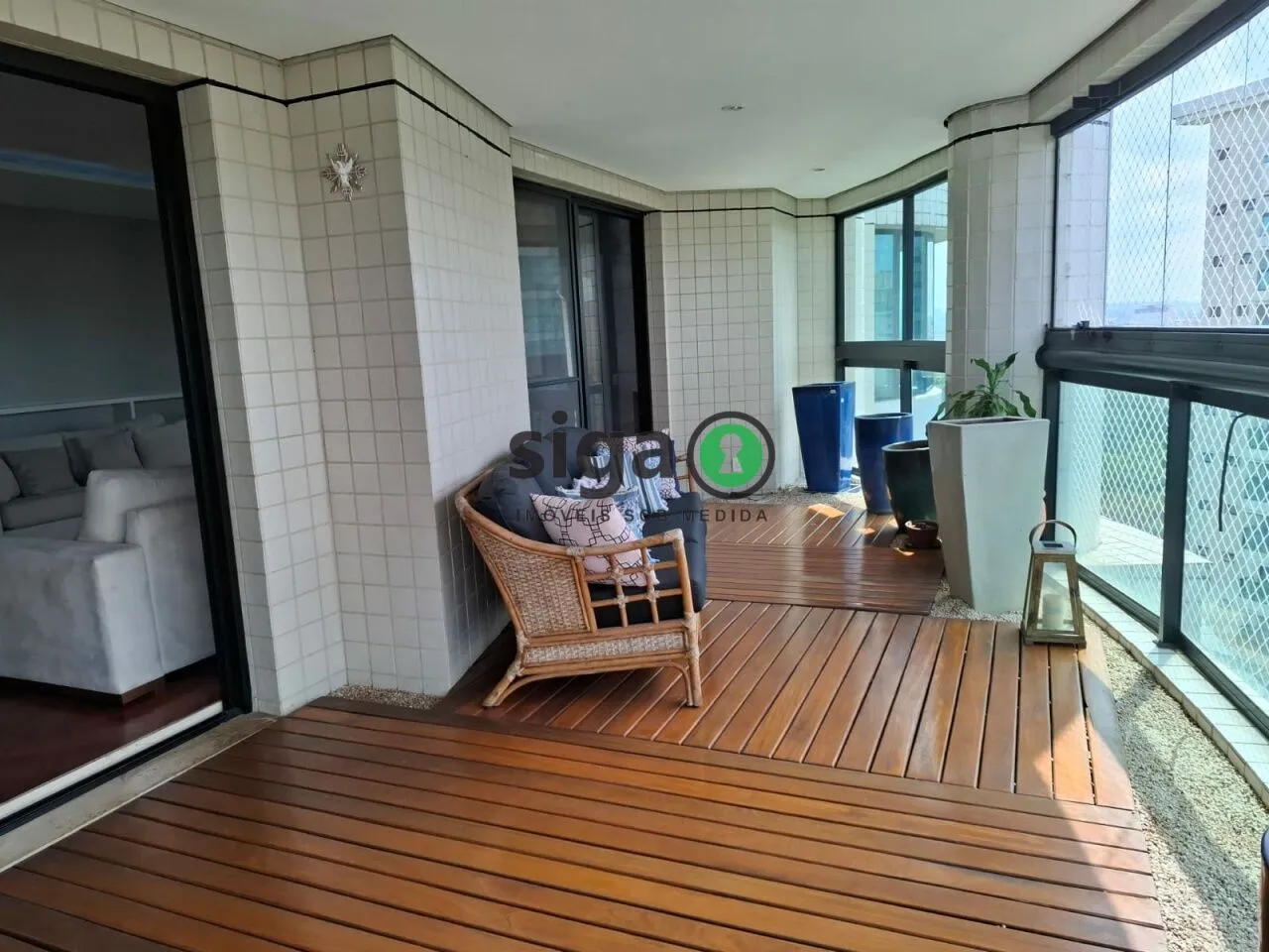 Imagem Apartamento disponível para locação - 400m²- 4 suítes - 5 vagas - Depósito privativo