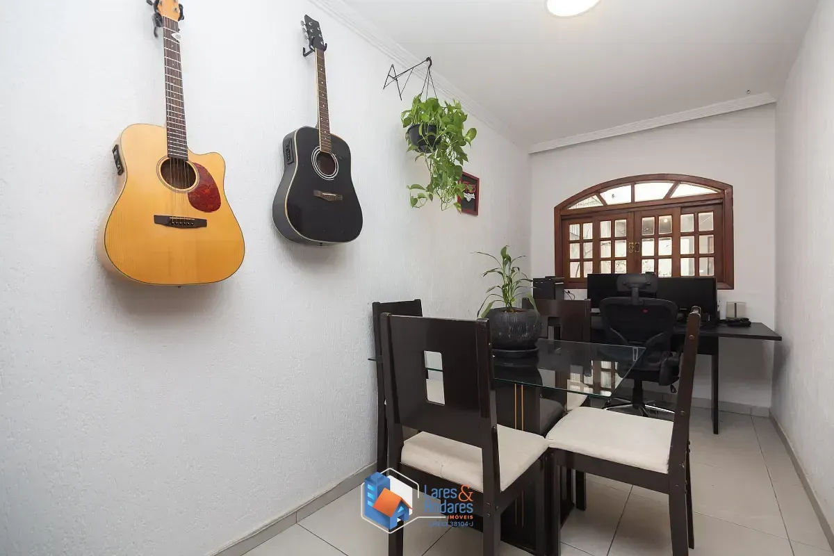 Imagem Casa para venda em Cidade Monções com 3 quartos, sendo 1 suíte, 217m²