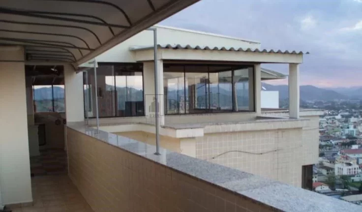 Imagem Cobertura duplex quadra mar em Balneário Camboriú;