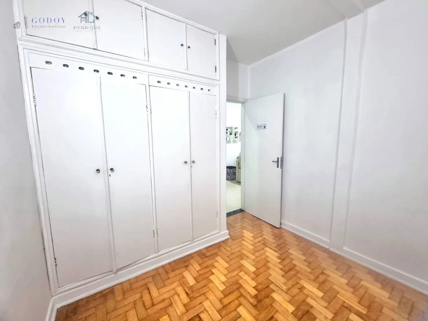 Foto do imóvel Comercial para Locação 1 Quarto, 9M², Centro, Pindamonhangaba - SP | Salão Belíssima
