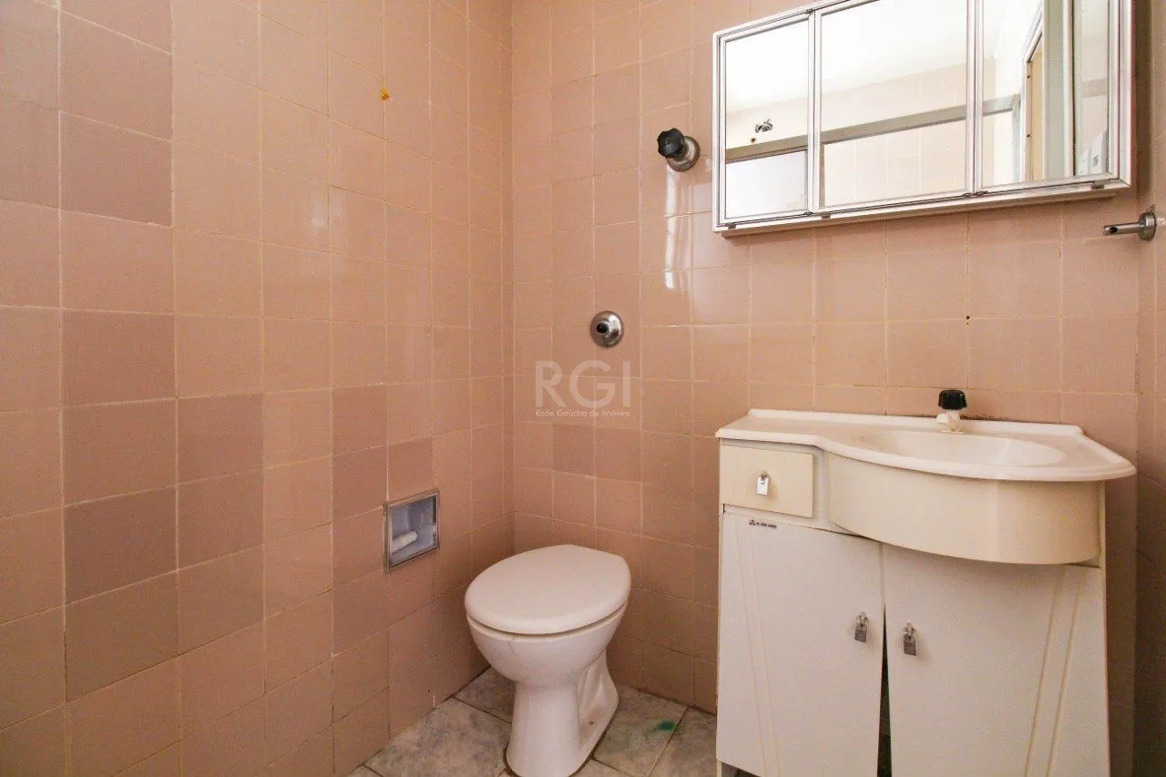 Imagem Apartamento para Venda - 73.01m², 2 dormitórios, 1 vaga - Menino Deus