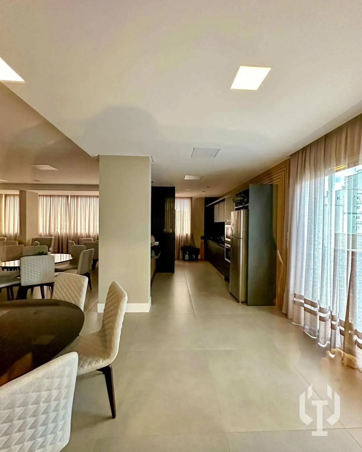 Imagem Apartamento diferenciado com 2 suítes em Meia Praia