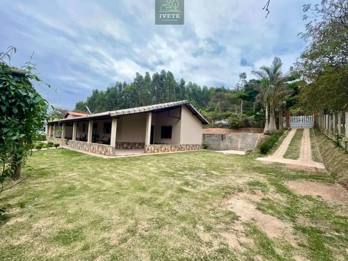 Imagem Linda Chácara à Venda em Pedra Bela/SP - Bairro Córrego Raso