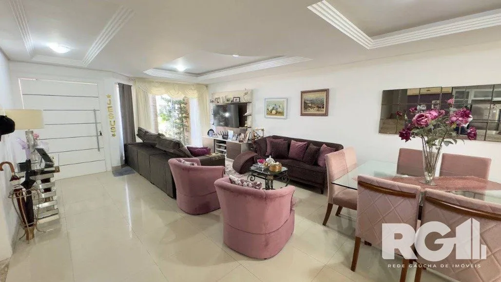 Imagem Casa com 5 Quartos 240m² privativos no Condomínio Parque Iguaçu. Bairro Ecoville