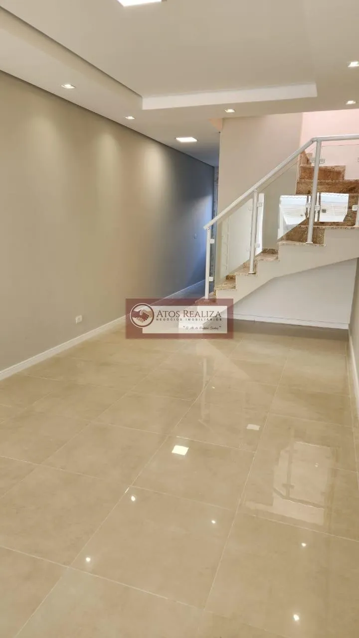 Imagem Sobrado à Venda na Vila São Pedro SP, 3 Dorms, Sendo Suítes, com 110m², R$740mil. OPORTUNIDADE.