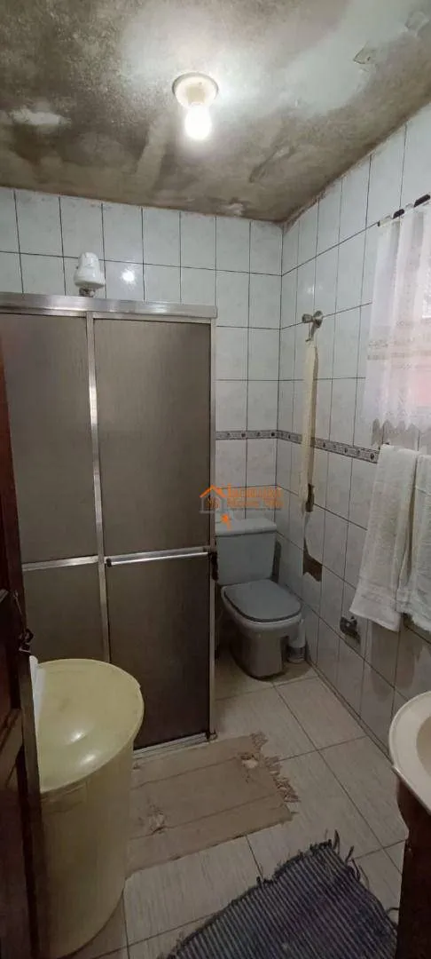 Imagem Casa com 4 dormitórios à venda, 150 m² por R$ 450.000,00 - Vila Rio de Janeiro - Guarulhos/SP