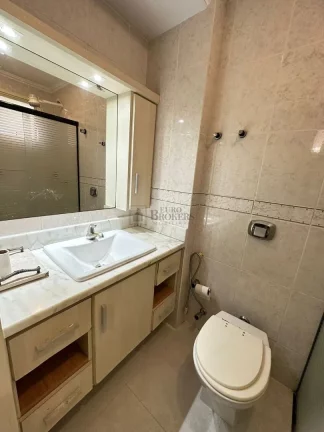 Imagem Apartamento com 03 dormitórios no centro de Balneário Camboriú