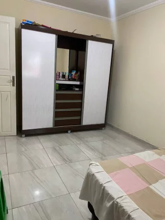 Imagem Casa à venda em Farolândia: 5 quartos, 200m², 3 vagas de garagem - Imperdível!