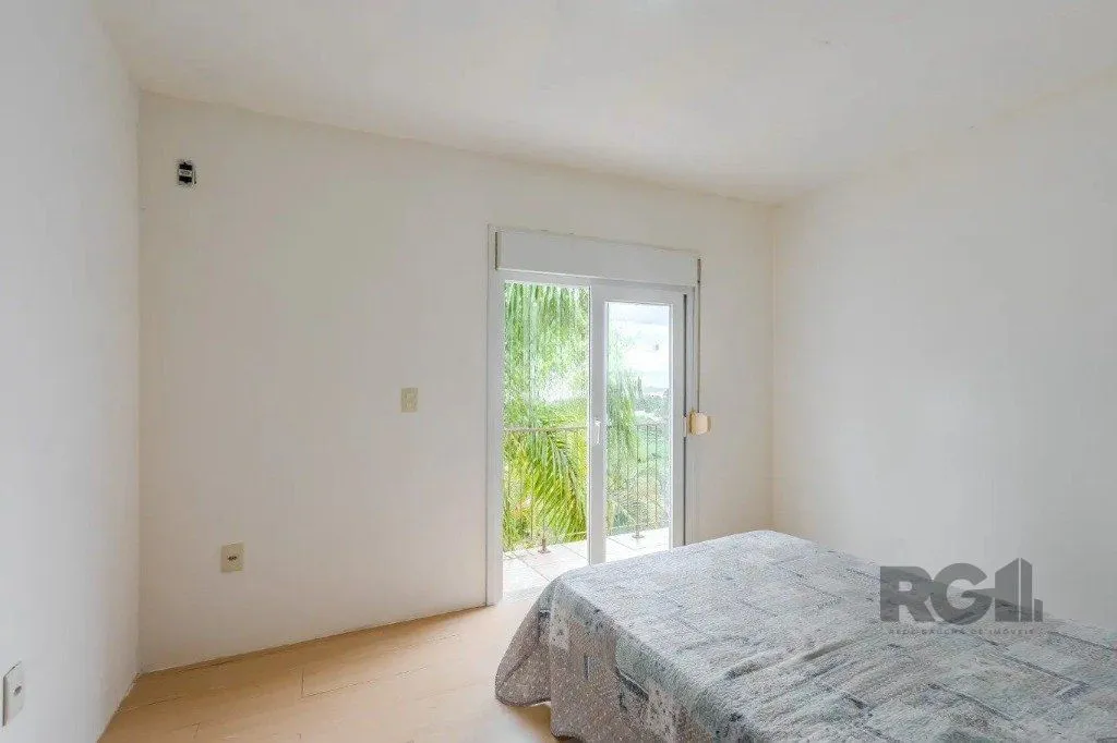 Imagem Casa com 3 dormitórios no bairro Jardim Isabel
