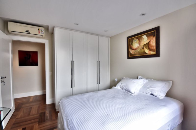 Imagem Cobertura com 3 Quartos à Venda,  em Moema - São Paulo