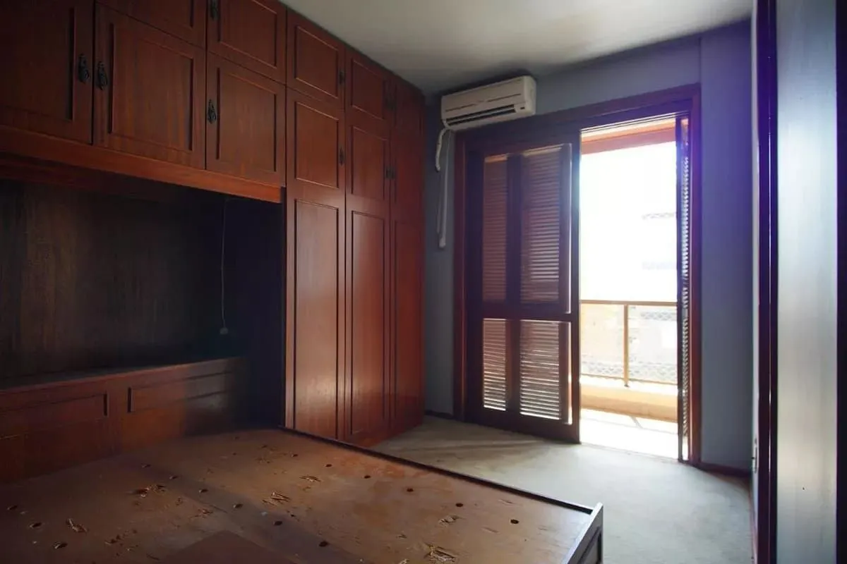 Imagem Apartamento de 3 dormitórios à venda em Petrópolis - Porto Alegre