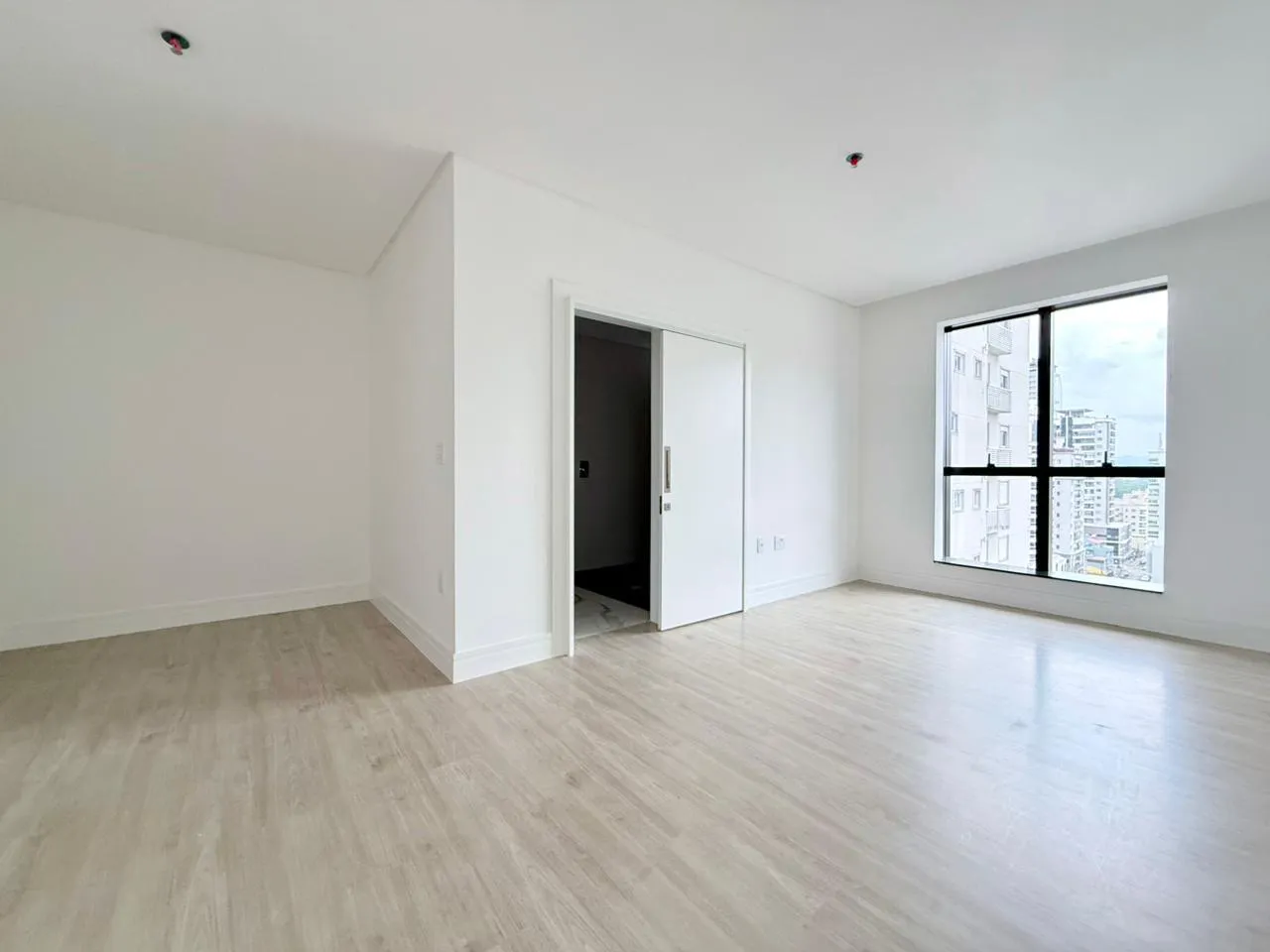 Imagem Apartamento à venda com 206m2 por R$ 3.500.000,00