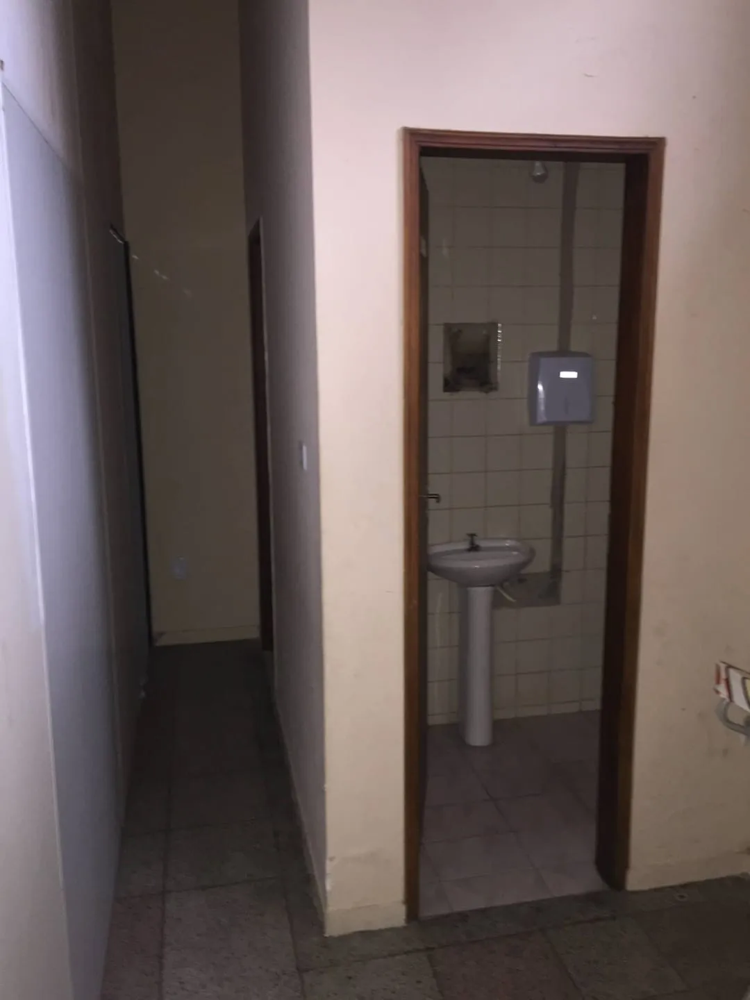Imagem Comercial à venda e locação 3 Quartos, 200M², Jardim das Bandeiras, Taubaté - SP
