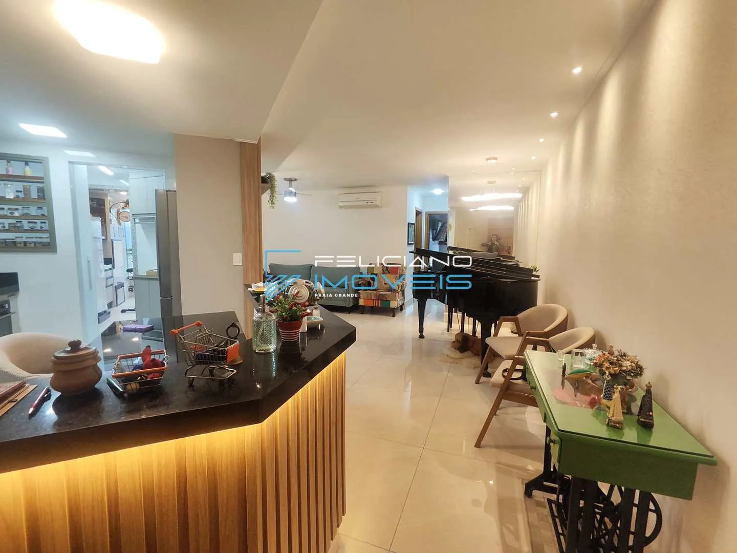 Imagem Apartamento com 2 quartos, Canto do Forte, Praia Grande - R$ 1.1 mi, Cod: 4384