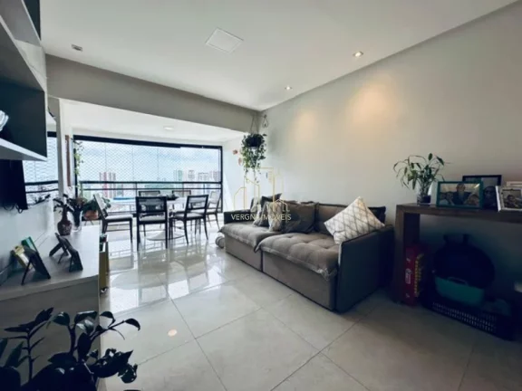 Foto do imóvel Apartamento com três quartos varanda a venda em Villa Laura