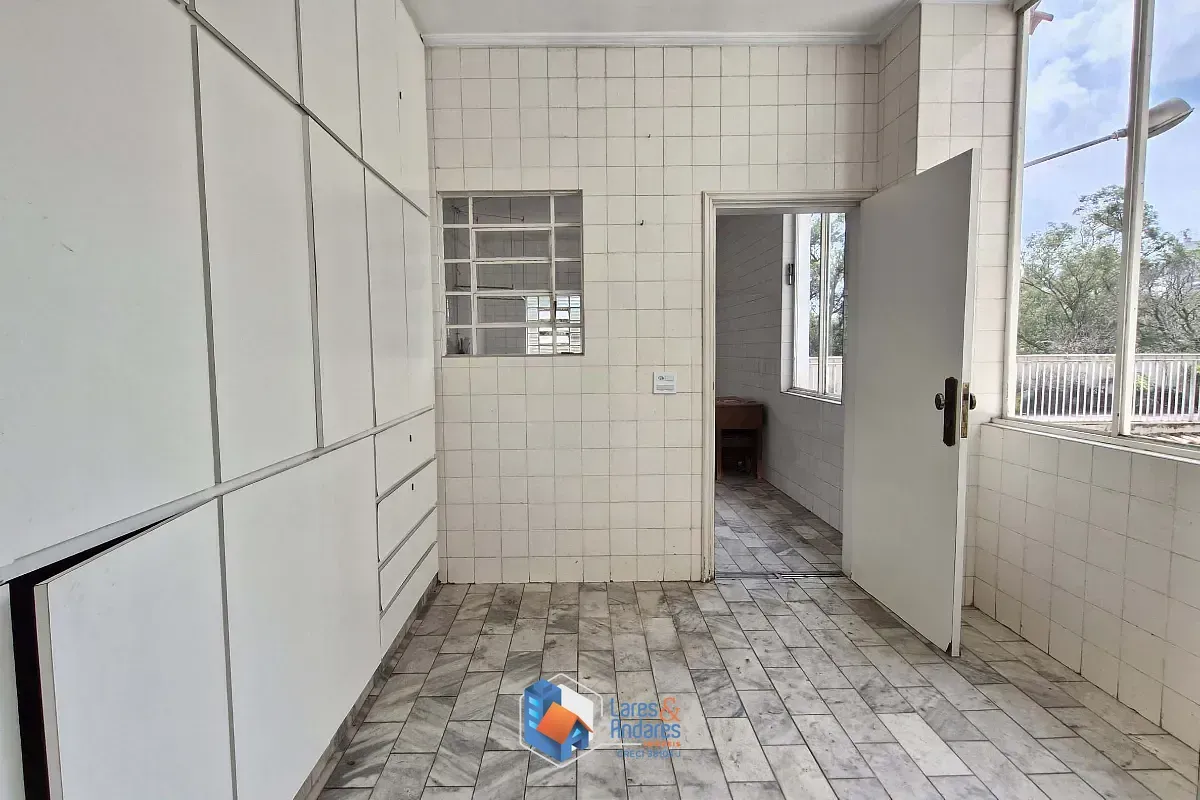 Imagem Sobrado para venda em Cambuci com 6 quartos, sendo 4 suítes, 473m²
