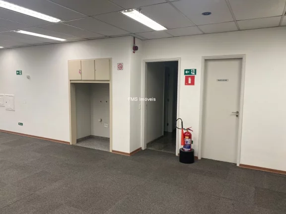 Imagem Conjunto comercial com 438m² próximo a Av. Paulista.