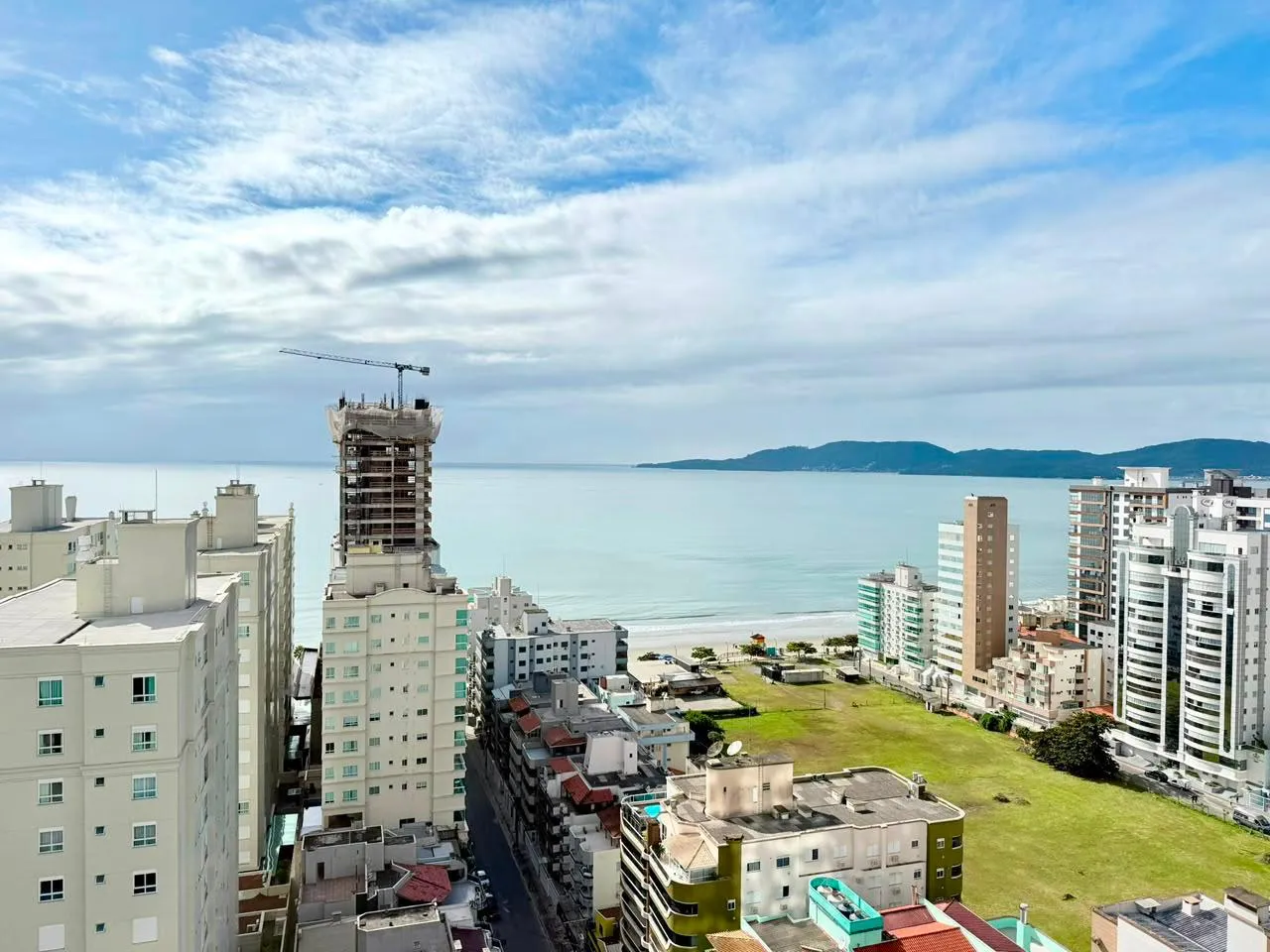 Imagem Apartamento com vista para o mar à venda com 180m2 por R$ 4.450.000,00