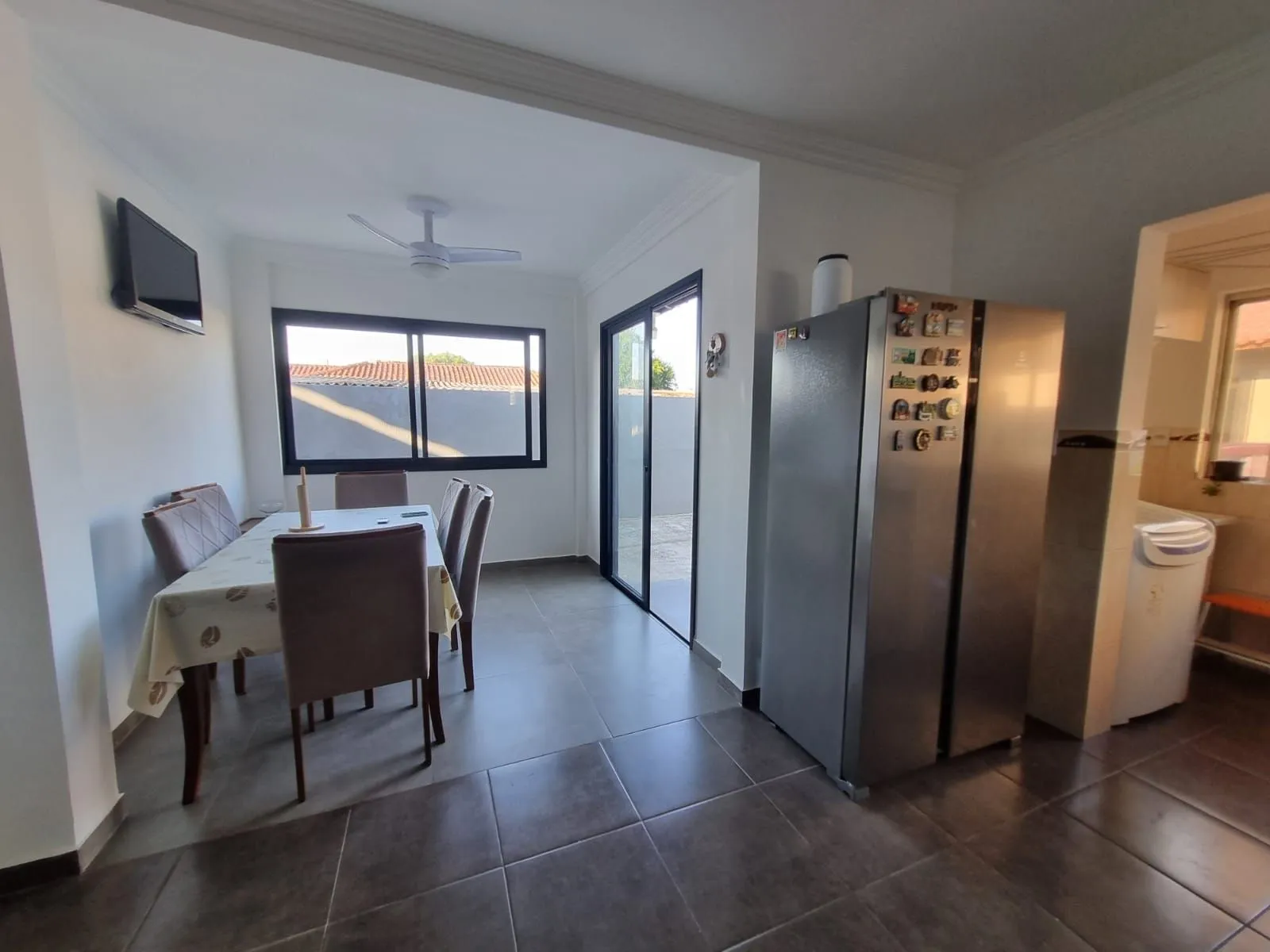 Imagem Casa para Venda - 177m², 4 dormitórios, sendo 1 suites, 2 vagas - Partenon