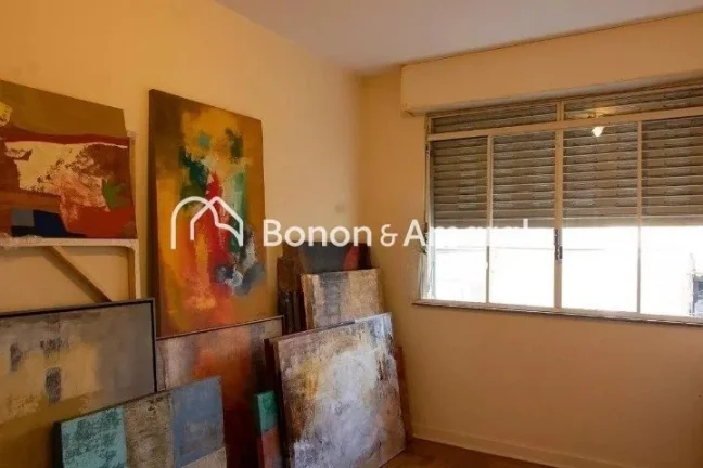 Imagem Apartamento em excelente localizaÃ§Ã£o, com ambientes amplos e acabamentos renovados. O living espaÃ...