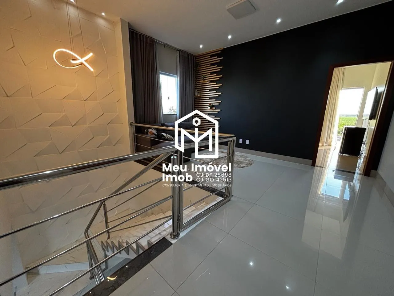 Imagem Casa 3 Quartos 2 Suítes 4 Vagas 256m² Luziânia/GO