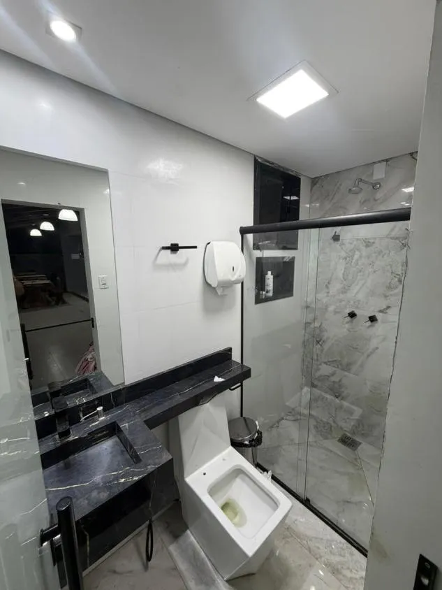 Imagem CASA DE LUXO À VENDA EM CONTAGEM/MG , Área de 915 m²