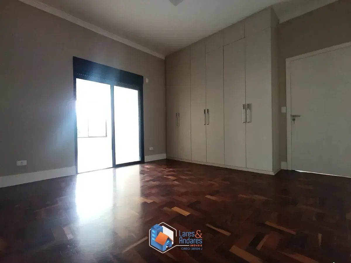 Imagem Casa para venda em Horto Florestal com 4 quartos, sendo 2 suítes, 156m²