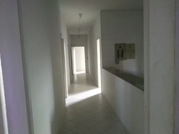 Imagem Ótimo barracão com 647 m², próximo à av. Nações Unidas