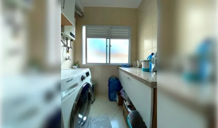 Imagem VENDE-SE LINDA CASA TRIPLEX DE 153M², 4 DORMITÓRIOS, EM EXCELENTE CONDOMÍNIO FECHADO!