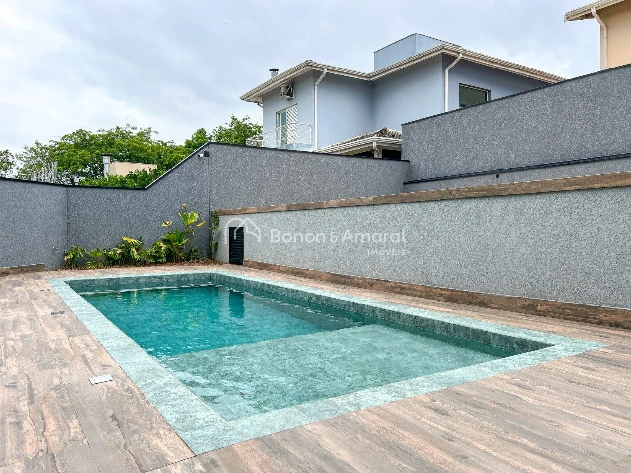 Foto do imóvel Casa em condominio 3 Suítes, com piscina em Valinhos /SP em Rua Manoel dos Santos Marta, 323 - Chácara das Nações, Valinhos - SP