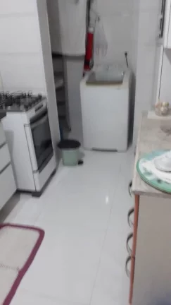 Imagem Apartamento com 2 quartos sendo 1 suíte, sala 2 ambientes com sacada, cozinha planejada, banheiro c...