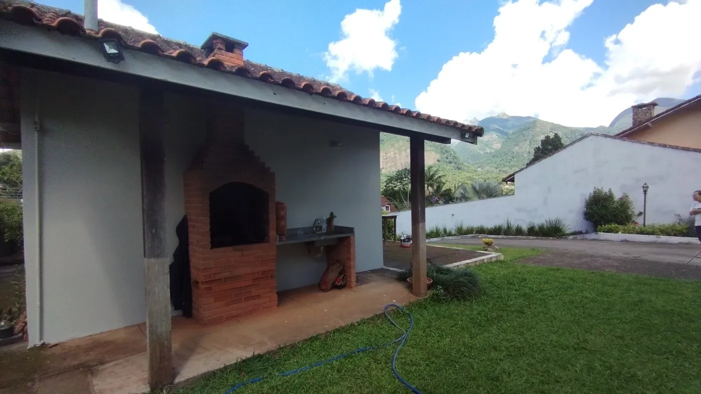 Imagem Casa em Condomínio para Venda em Teresópolis / RJ no bairro Caxanga
