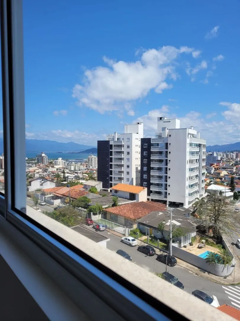 Imagem Apartamento Garden com Hidromassagem | 3 Dormitórios | 2 Vagas + Hobby Box | Estreito - Florianópolis