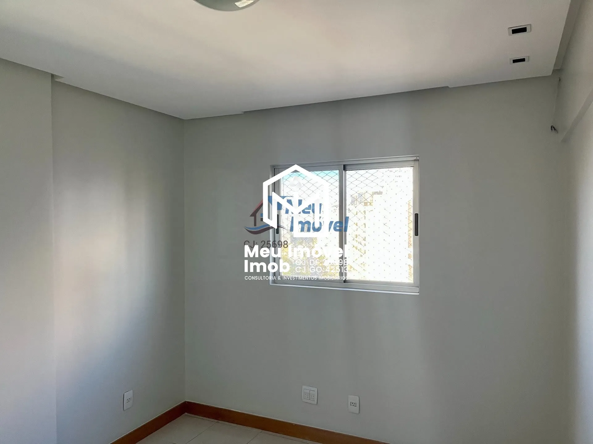 Imagem Rua 21 Ed. Le Grand Valle 3 Quartos 1 Suíte 1 Vaga 119m² Reformado Armários FGTS