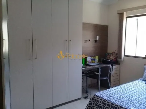 Imagem Casa à venda 3 Quartos, 1 Suite, 4 Vagas, 230M², Nossa Senhora do Perpétuo Socorro, Pindamonhangaba - SP