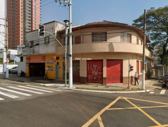 Foto do imóvel Imóvel à venda com 570m2 de terreno e área construída na Av. Santo Amaro.