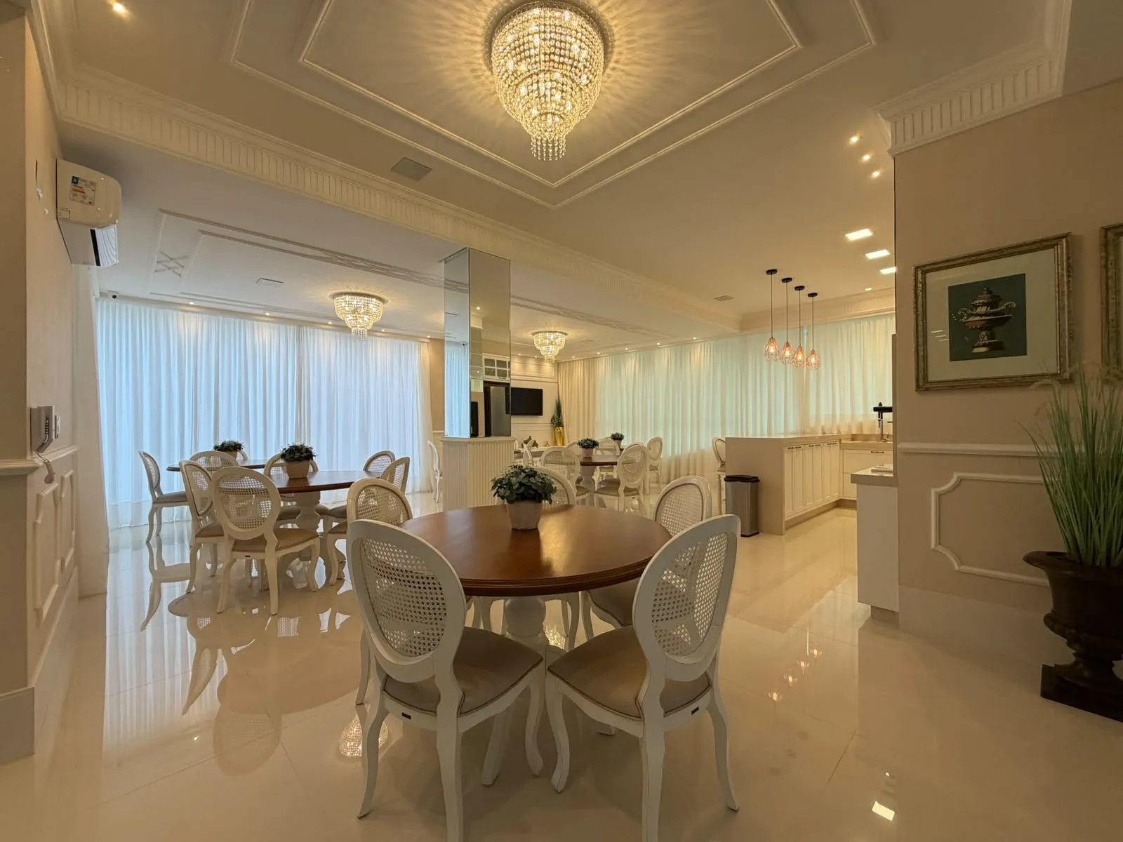 Imagem Apartamento à venda com 124.8m2 por R$ 2.300.000,00