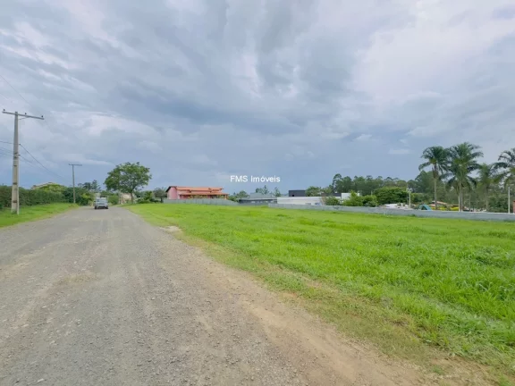 Imagem Lote com 450m² em condomínio fechado - Ninho Verde.