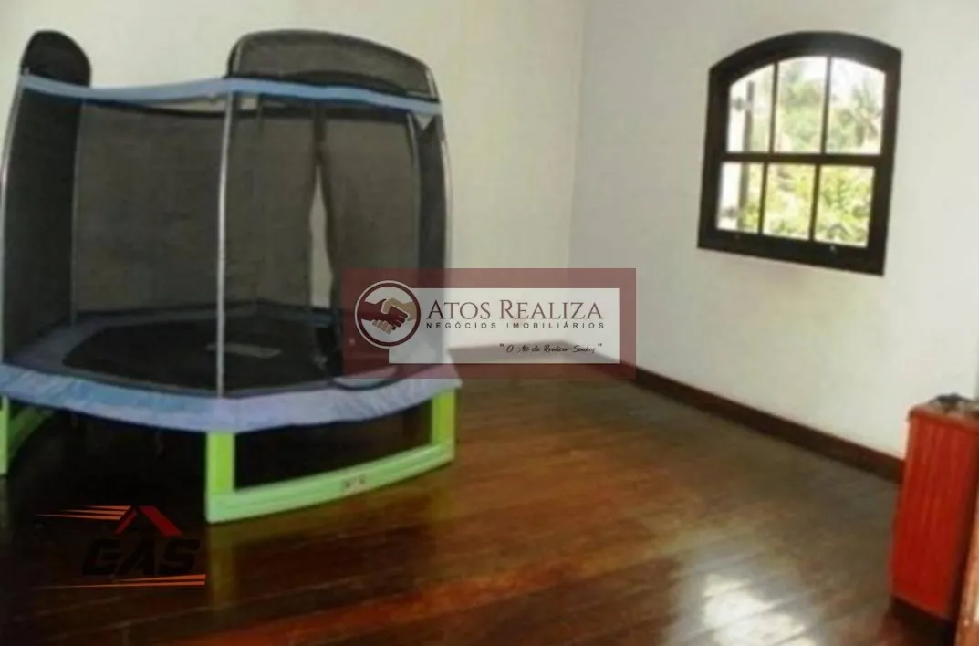 Imagem Compre Sobrado com piscina em Chácara Meyer - São Paulo