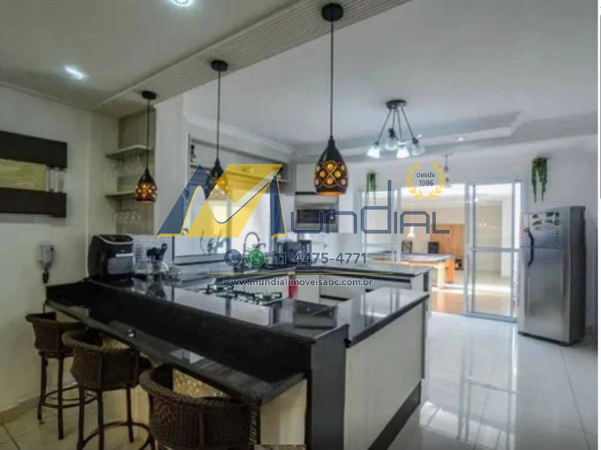 Imagem CASA ESPAÇOSA À VENDA NA VILA ALTO DE SANTO ANDRÉ