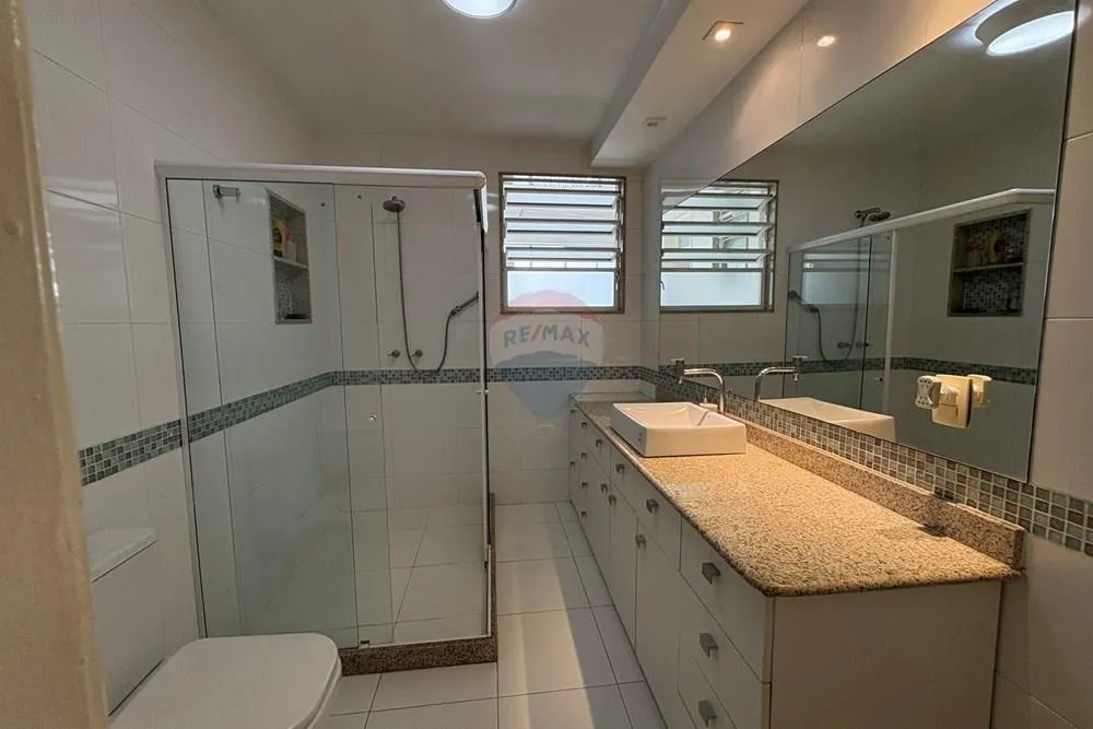 Imagem Apartamento Amplo na Tijuca, Ótimo Preço! Use FGTS ou Financiamento!