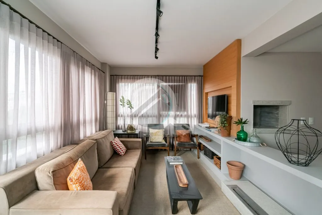 Imagem Apartamento com 3 suítes, 110m²,2 vagas à venda em Porto Alegre, Menino Deus. Unidade decorada co...