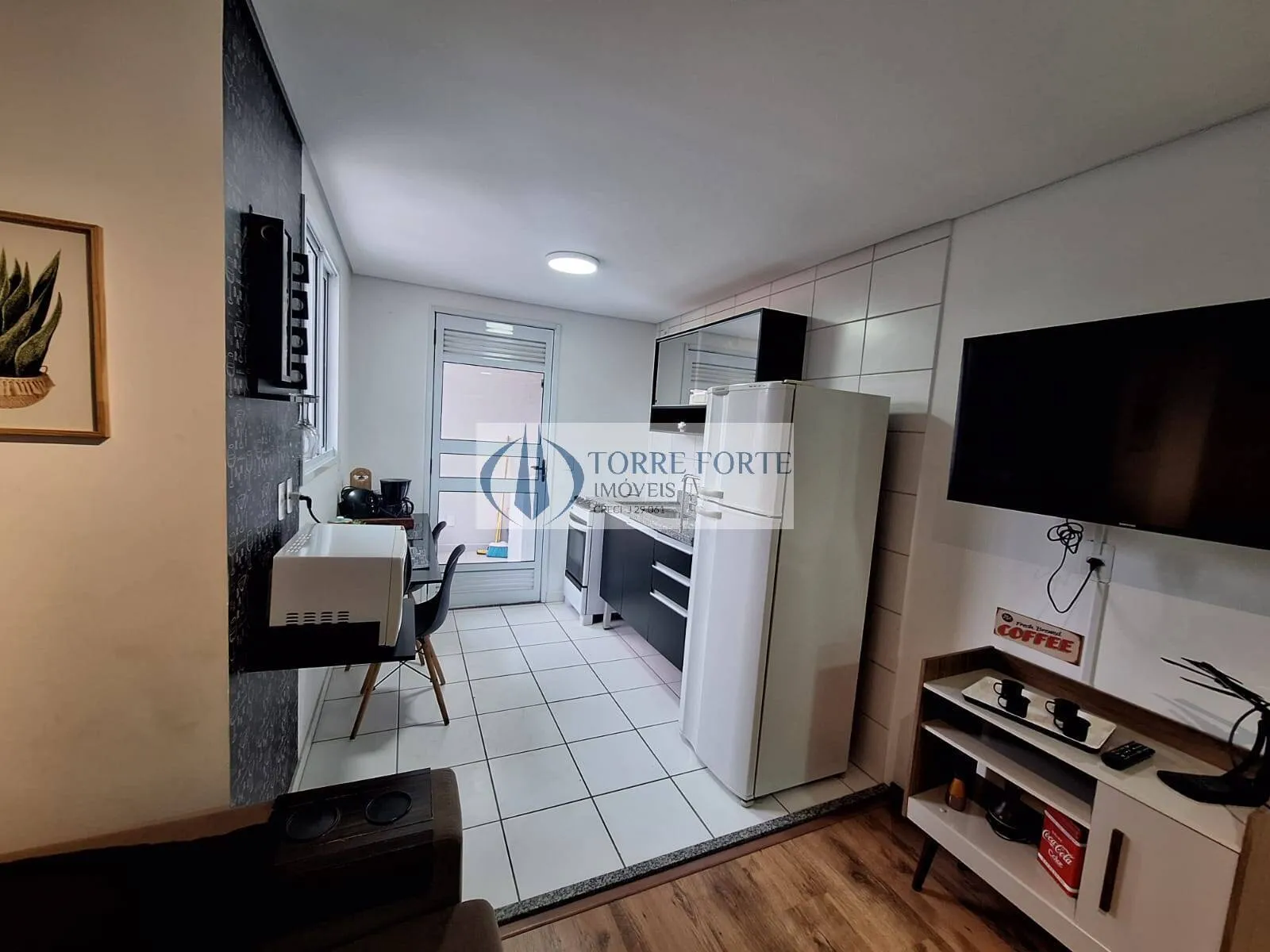 Imagem Lindo Apartamento mobiliado com 1 dormitório 1 vaga na Vila Granada.