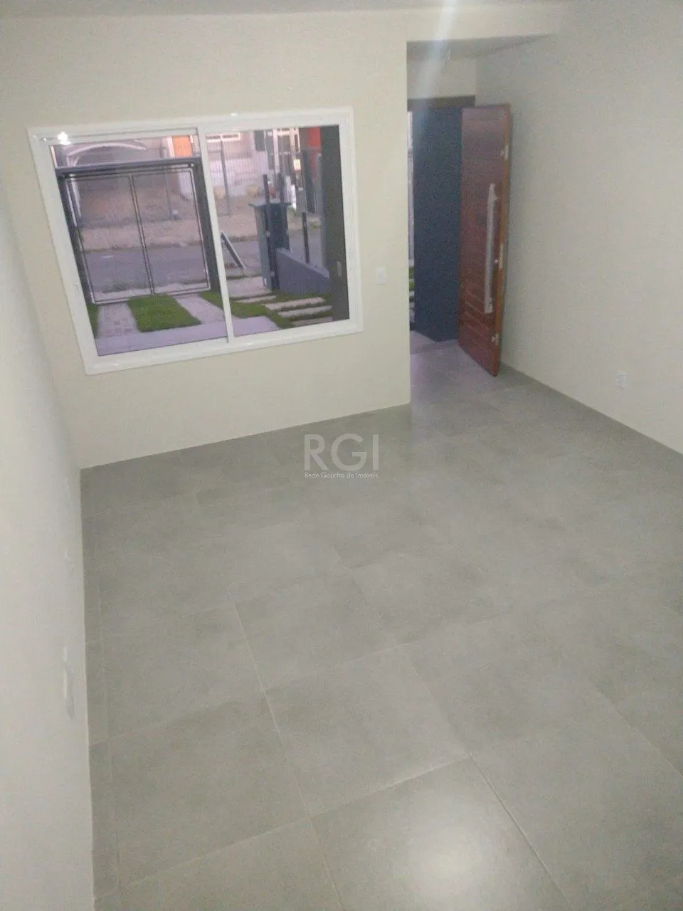 Imagem Casa 3 dormitórios, sendo 1 suites, 2 vagas - Guarujá, Porto Alegre RS