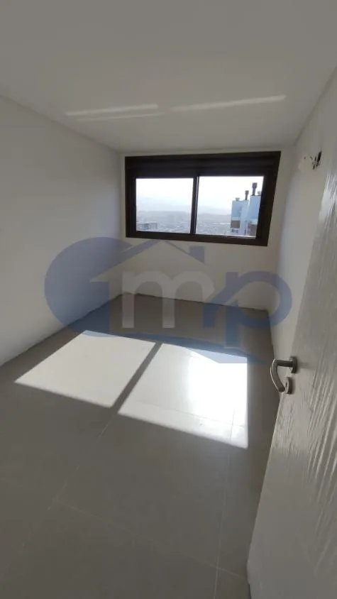 Imagem Apartamento á venda com 3 dormitórios no centro de Torres/RS