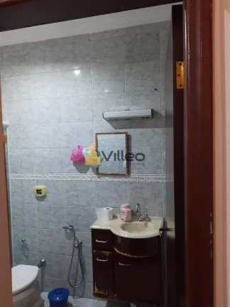 Imagem Viva o equilíbrio perfeito entre tranquilidade e praticidade nesta residência térrea exclusiva no...